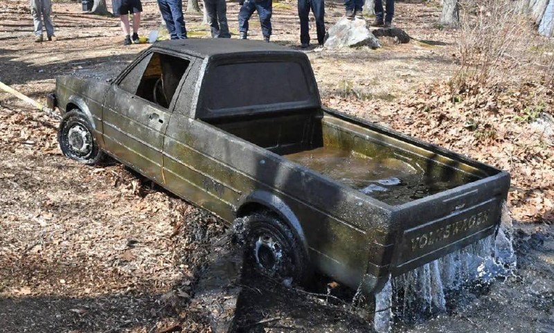 Volkswagen, пролежавший в пруду 44 года: как рыбака ждала неожиданная находка Volkswagen, пролежавший в пруду 44 года: как рыбака ждала неожиданная находка