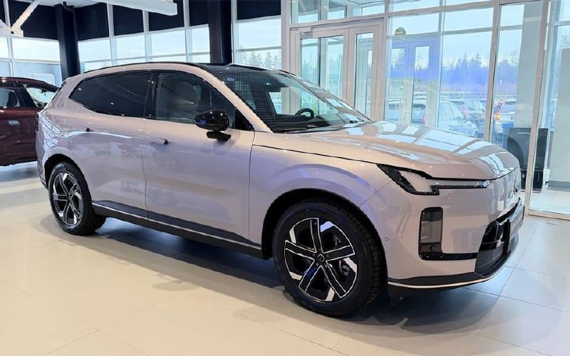 Volvo XC70: новый кроссовер с супергибридной установкой и DHT-трансмиссией Volvo XC70: новый кроссовер с супергибридной установкой и DHT-трансмиссией