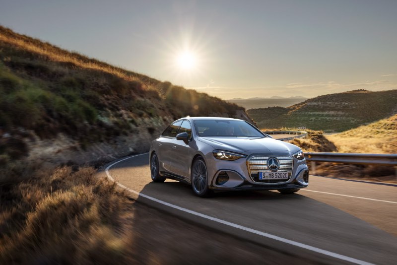 Mercedes представил полностью электрический C-Class: 490 л.с., 762 км и 800-вольтная зарядка