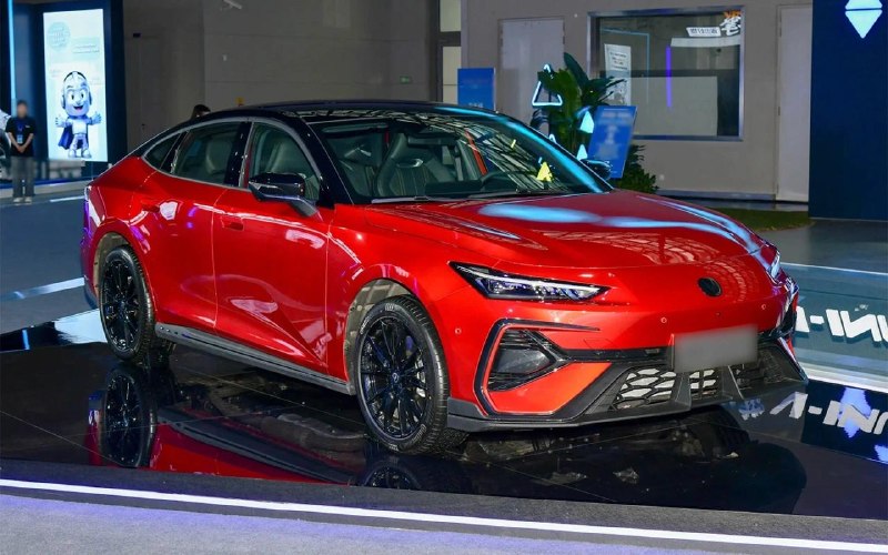 Changan Uni-V в России: обновление с новым 2.0-литровым мотором