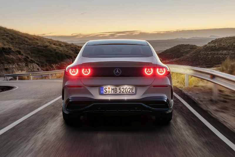 Новый Mercedes-Benz C-класс Electric (W520): платформа, салон и характеристики Новый Mercedes-Benz C-класс Electric (W520): платформа, салон и характеристики