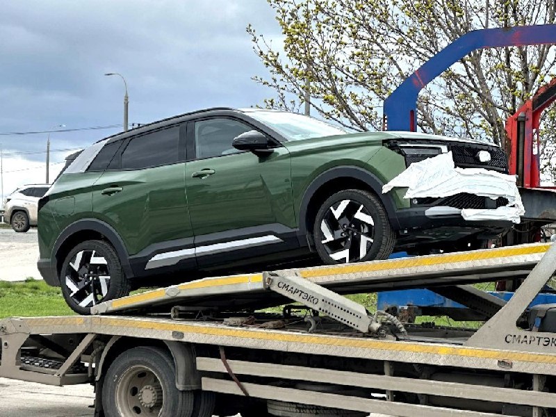 Новые цвета Lada Azimut: прототипы засняли в Тольятти Новые цвета Lada Azimut: прототипы засняли в Тольятти