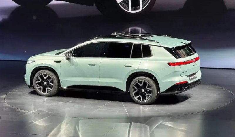 Volkswagen показал в Китае новые электрокары ID: седан и SUV с запасом хода до 730 км Volkswagen показал в Китае новые электрокары ID: седан и SUV с запасом хода до 730 км