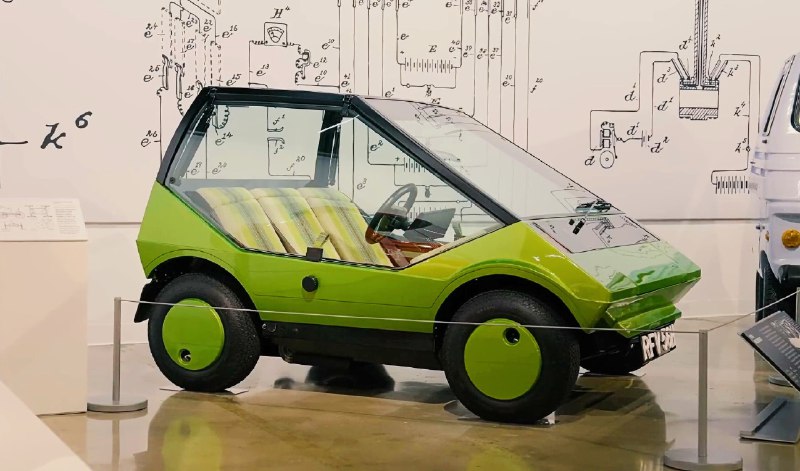 Microdot: странный прототип с сенсорным управлением из 1970-х Microdot: странный прототип с сенсорным управлением из 1970-х