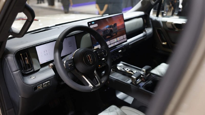 Hongqi P567: серийный рамный внедорожник-гибрид с четырьмя электромоторами Hongqi P567: серийный рамный внедорожник-гибрид с четырьмя электромоторами