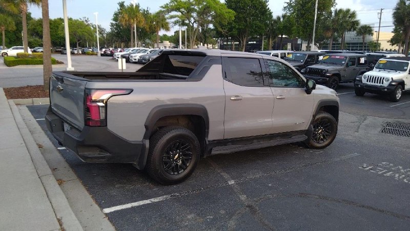 Электрические пикапы GMC Sierra EV и Chevrolet Silverado EV: гиганты на батареях Электрические пикапы GMC Sierra EV и Chevrolet Silverado EV: гиганты на батареях