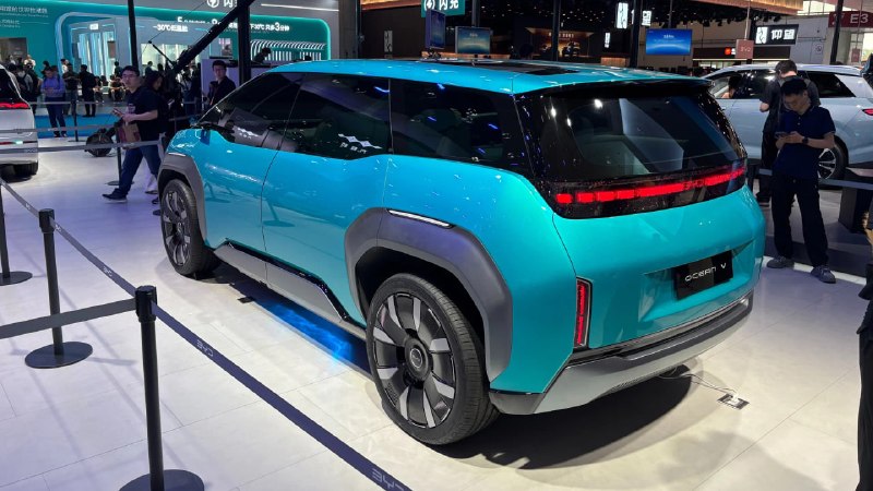 BYD Sea Lion 08: флагманский электрокроссовер с «умной» подвеской