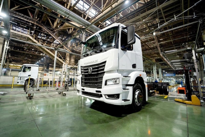 Автопром РФ в марте 2026 года: выпуск легковых авто вырос почти на 10%