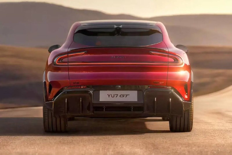 Кроссовер Xiaomi YU7 GT: быстрее Porsche Macan и до 300 км/ч Кроссовер Xiaomi YU7 GT: быстрее Porsche Macan и до 300 км/ч