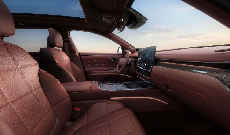 Hyundai показала первые фото обновлённого седана Grandeur Hyundai показала первые фото обновлённого седана Grandeur