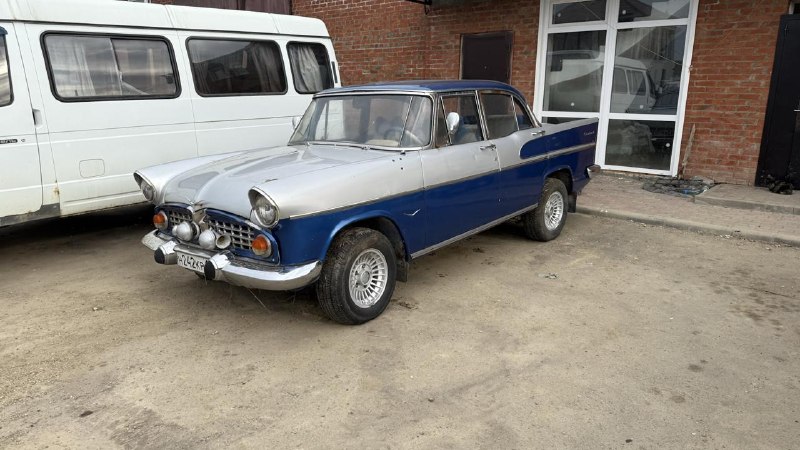 Simca Vedette: редкий французский автомобиль с американской внешностью Simca Vedette: редкий французский автомобиль с американской внешностью
