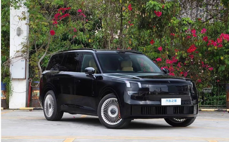 Lynk & Co 900 Large 5-Seater: флагманский кроссовер с 6K-дисплеями и запасом хода 1363 км Lynk & Co 900 Large 5-Seater: флагманский кроссовер с 6K-дисплеями и запасом хода 1363 км