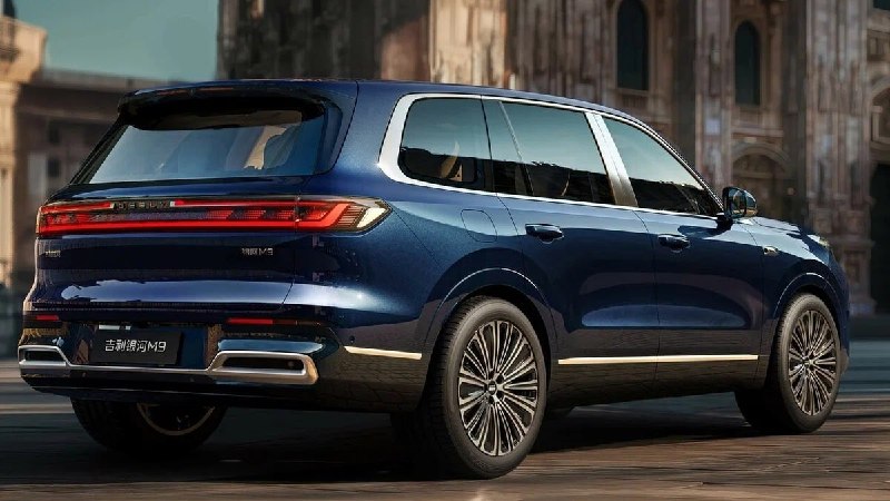 Geely Galaxy M9: в Россию едет флагманский гибридный кроссовер Geely Galaxy M9: в Россию едет флагманский гибридный кроссовер