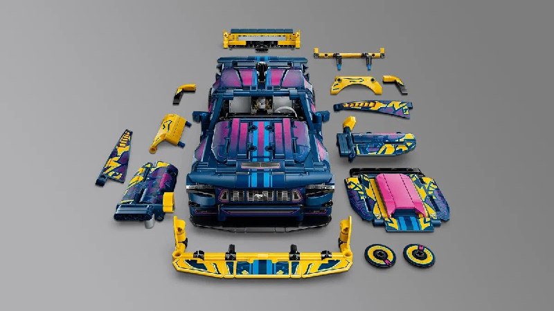 LEGO Custom Garage: Ford Mustang GT с гоночным обвесом LEGO Custom Garage: Ford Mustang GT с гоночным обвесом