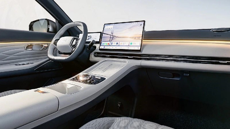 Geely Galaxy Starship 7 EV: дебют электрического кроссовера с запасом хода до 605 км Geely Galaxy Starship 7 EV: дебют электрического кроссовера с запасом хода до 605 км