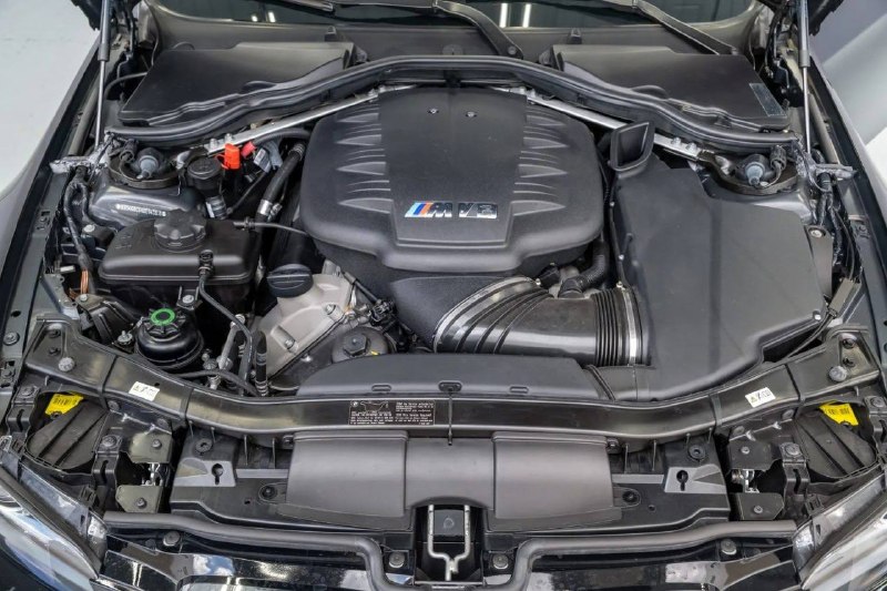 BMW M3 E92 2011 продали в США за рекордную цену BMW M3 E92 2011 продали в США за рекордную цену
