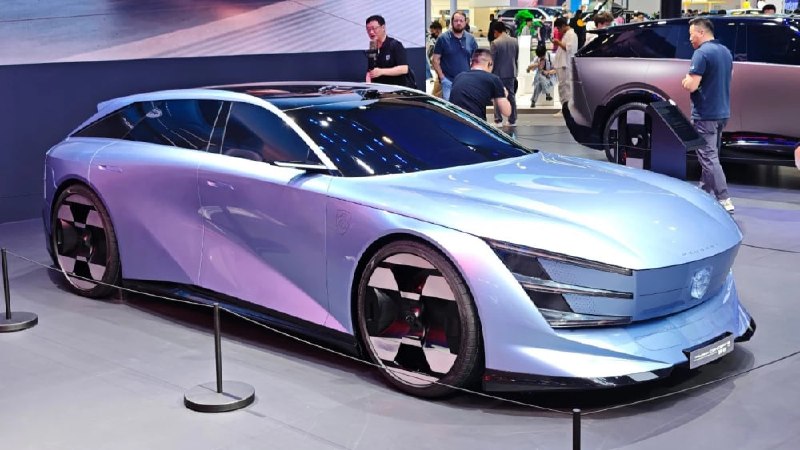Дизайнер Константин Таранов оценил премьеры автосалона в Пекине: от Smart до Porsche Дизайнер Константин Таранов оценил премьеры автосалона в Пекине: от Smart до Porsche
