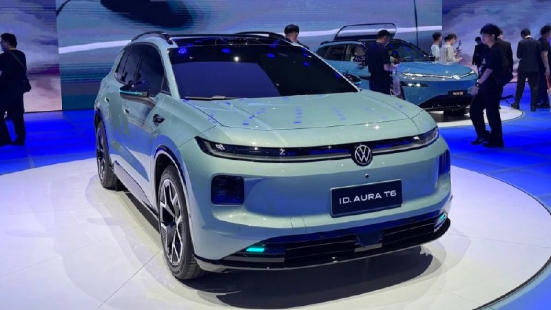 Дизайнер Константин Таранов оценил премьеры автосалона в Пекине: от Smart до Porsche Дизайнер Константин Таранов оценил премьеры автосалона в Пекине: от Smart до Porsche