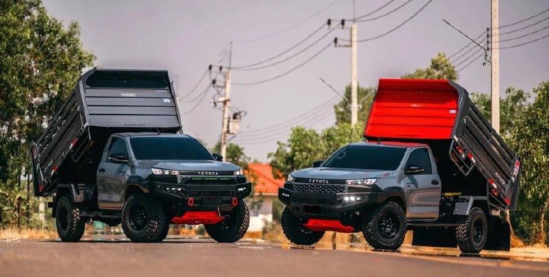 Toyota Hilux Travo превратили в 5-тонный самосвал Toyota Hilux Travo превратили в 5-тонный самосвал