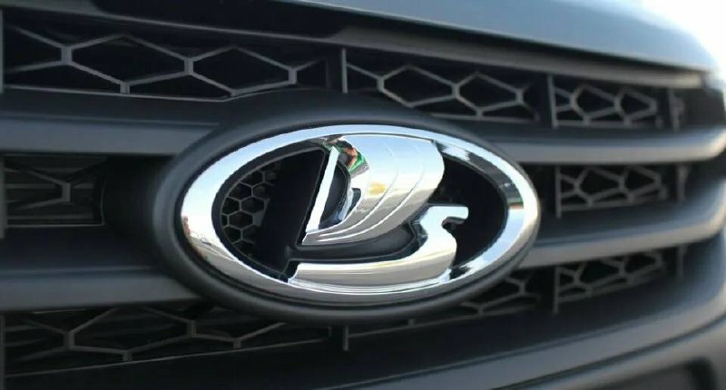 АвтоВАЗ разрабатывает проекционный дисплей для вывода данных на лобовое стекло АвтоВАЗ разрабатывает проекционный дисплей для вывода данных на лобовое стекло