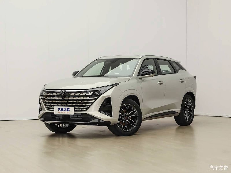 Changan обновил UNI-Z: рестайлинг, новый мультимедийный интерфейс и турбомотор Changan обновил UNI-Z: рестайлинг, новый мультимедийный интерфейс и турбомотор