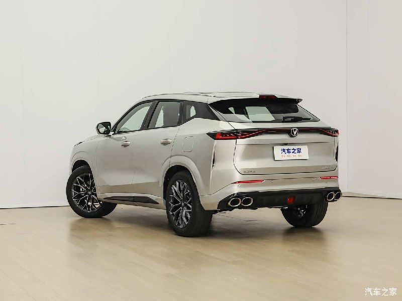 Changan обновил UNI-Z: рестайлинг, новый мультимедийный интерфейс и турбомотор Changan обновил UNI-Z: рестайлинг, новый мультимедийный интерфейс и турбомотор