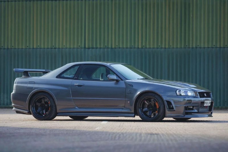 Пять Nissan Skyline GT-R R34 на аукционе: от 3 млн евро и редких версий Пять Nissan Skyline GT-R R34 на аукционе: от 3 млн евро и редких версий
