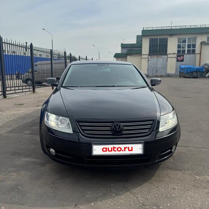 Volkswagen Phaeton Long: роскошный седан с полным приводом и пневмоподвеской за 1 000 000 ₽ Volkswagen Phaeton Long: роскошный седан с полным приводом и пневмоподвеской за 1 000 000 ₽