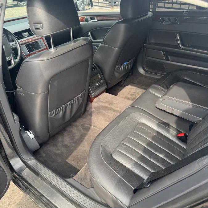 Volkswagen Phaeton Long: роскошный седан с полным приводом и пневмоподвеской за 1 000 000 ₽ Volkswagen Phaeton Long: роскошный седан с полным приводом и пневмоподвеской за 1 000 000 ₽