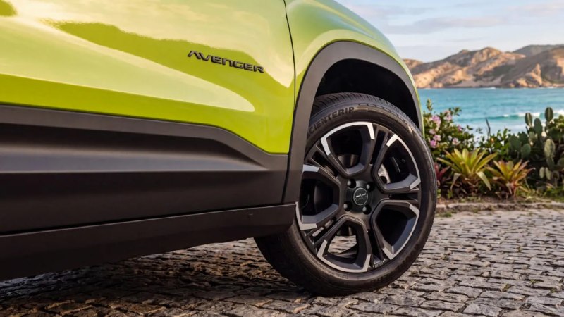 Jeep запустил обновлённый Avenger в Бразилии Jeep запустил обновлённый Avenger в Бразилии