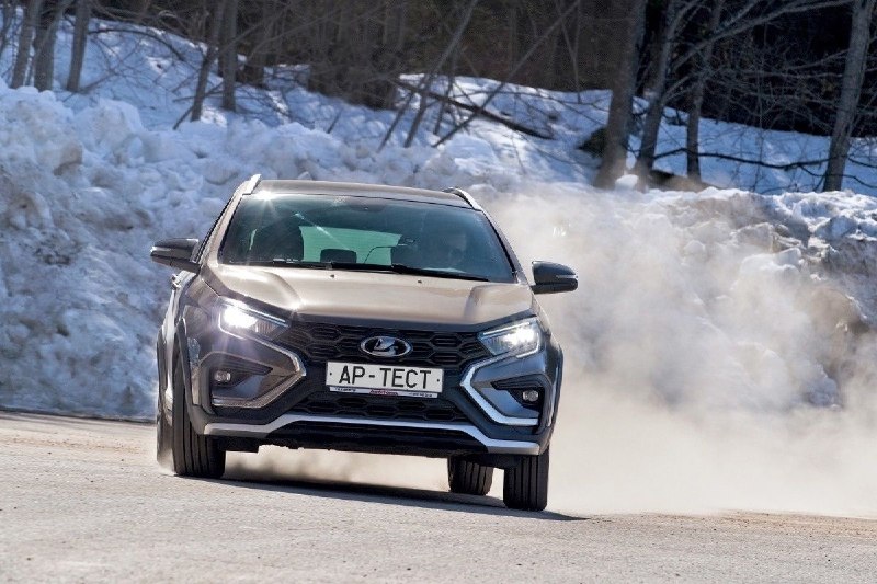 Санкт-Петербургский энтузиаст создал полноприводную гибридную LADA Vesta