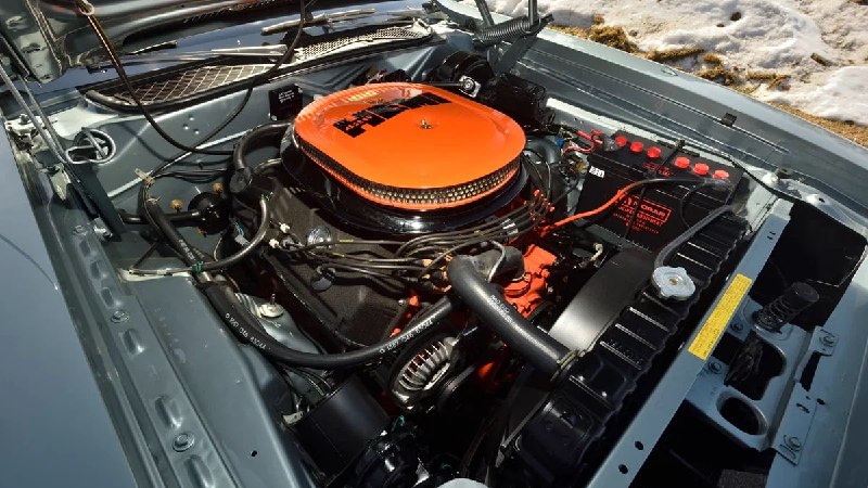 Редкий Plymouth GTX 1971 года выставили на аукцион за цену новой Ferrari Редкий Plymouth GTX 1971 года выставили на аукцион за цену новой Ferrari