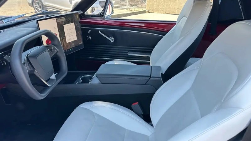 Классический Ford Mustang 1966 превратили в электрокар с автопилотом Tesla
