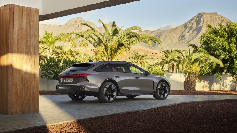 Audi представила новый A6 allroad с гибридной версией и дизелем Audi представила новый A6 allroad с гибридной версией и дизелем