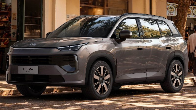 GAC GS4 нового поколения представлен в Китае
