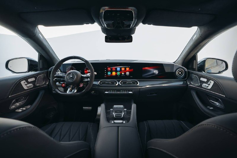 Флагманские кроссоверы: AMG GLS и GLE получили мощный V8 от S-класса Флагманские кроссоверы: AMG GLS и GLE получили мощный V8 от S-класса