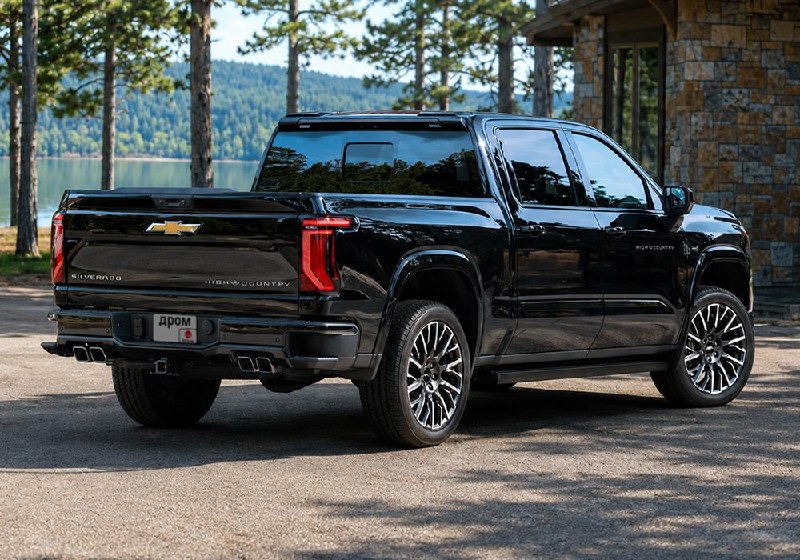 Chevrolet представил новое поколение пикапа Silverado с мощным атмосферным V8 Chevrolet представил новое поколение пикапа Silverado с мощным атмосферным V8