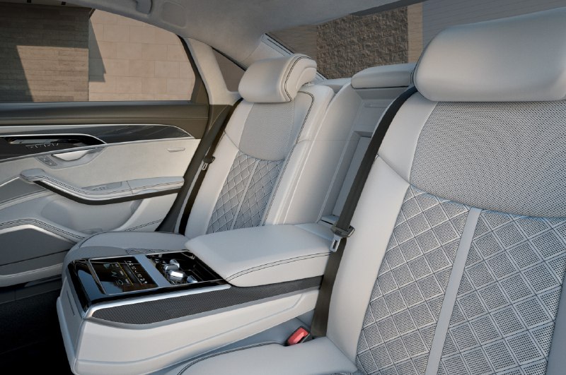 Audi A8 Final Edition: прощание с легендой для Японии