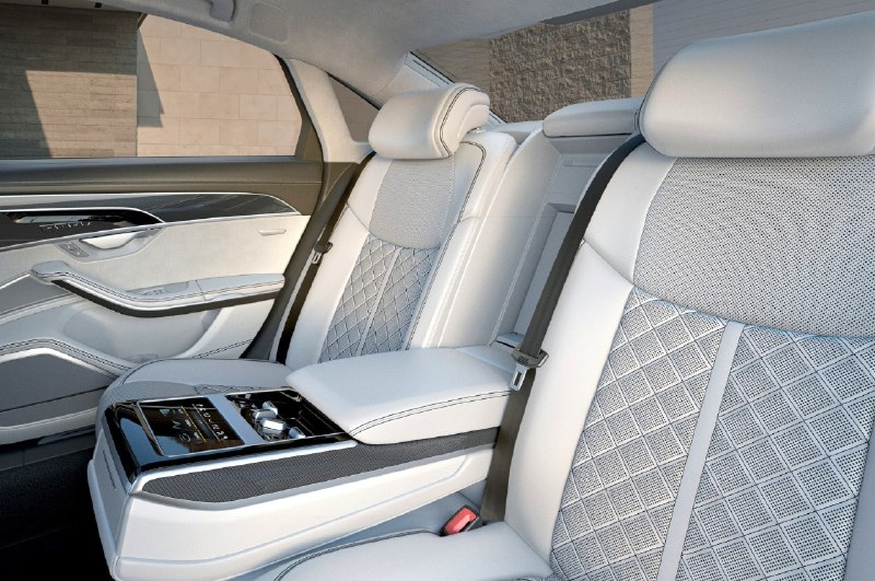 Audi прощается с A8: представлена финальная версия седана Audi прощается с A8: представлена финальная версия седана