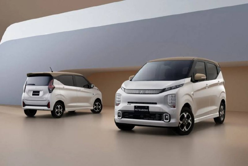 Mitsubishi eK X EV обновлен: изменена внешность и опции Mitsubishi eK X EV обновлен: изменена внешность и опции