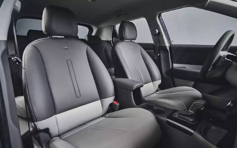 Hyundai i20 нового поколения стал кросс-хэтчбеком с двумя экранами и двигателями на этаноле Hyundai i20 нового поколения стал кросс-хэтчбеком с двумя экранами и двигателями на этаноле