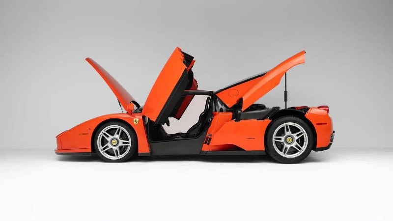 Ferrari Enzo продан за рекордные 13 миллионов долларов на онлайн-аукционе Ferrari Enzo продан за рекордные 13 миллионов долларов на онлайн-аукционе