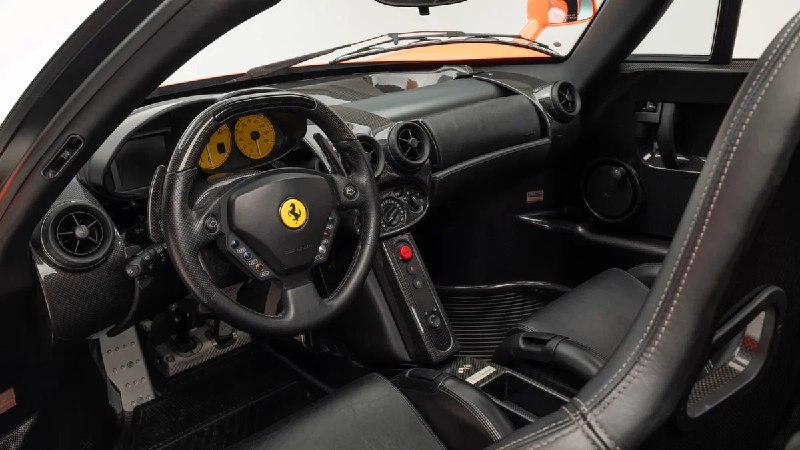 Ferrari Enzo продан почти за миллиард рублей на онлайн-аукционе Ferrari Enzo продан почти за миллиард рублей на онлайн-аукционе