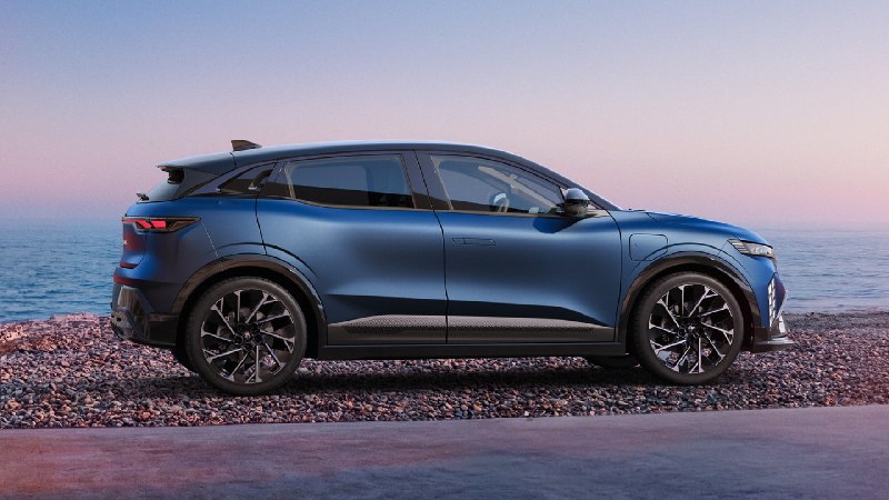 Обновлённый Renault Megane E-Tech: увеличен запас хода до 500 км