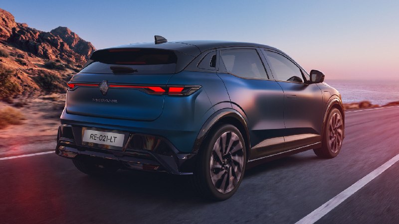Обновлённый Renault Megane E-Tech: увеличен запас хода до 500 км