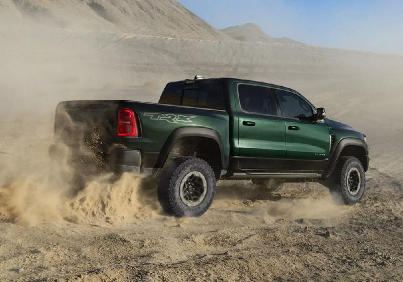 Ram 1500 TRX SRT: мощнее и дешевле Ford Raptor R — старт продаж Ram 1500 TRX SRT: мощнее и дешевле Ford Raptor R — старт продаж