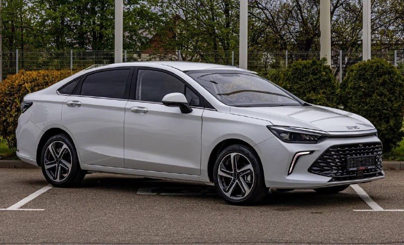 BAIC U5 Plus в России подешевел до 1,99 млн рублей