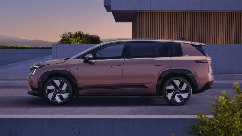 Skoda представила электрический флагман Peaq — семиместный кроссовер Skoda представила электрический флагман Peaq — семиместный кроссовер