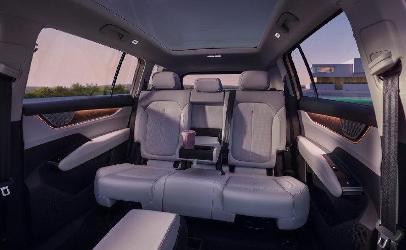 Skoda представила электрический флагман Peaq — семиместный кроссовер Skoda представила электрический флагман Peaq — семиместный кроссовер