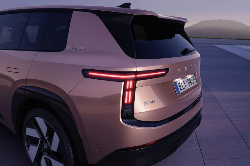 Skoda представила флагманский электрокроссовер Peaq с запасом хода до 613 км Skoda представила флагманский электрокроссовер Peaq с запасом хода до 613 км